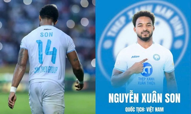 Thực hư Nguyễn Xuân Son không được khoác áo ĐT Việt Nam đá AFF Cup, người hâm mộ nín thở chờ 'lách luật' FIFA - Ảnh 1.