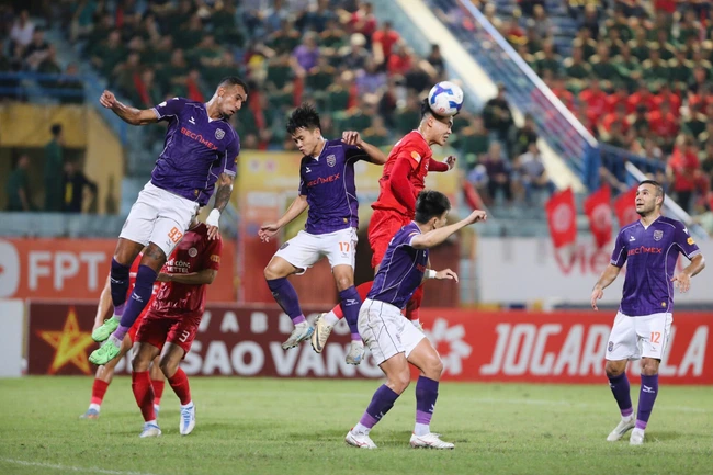 Bảng xếp hạng V-League vòng 5: Thể Công tạm lên ngôi đầu - Ảnh 2.