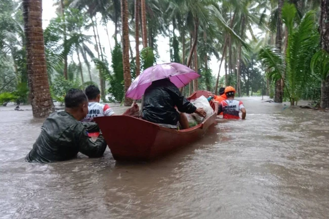 Philippines: Bão Trami gây lũ lụt và lở đất trên diện rộng, ít nhất 24 người thiệt mạng - Ảnh 1.