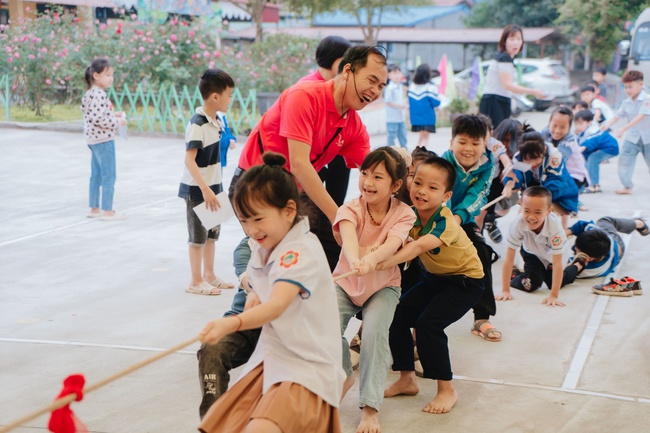 Quỹ Vì Tầm Vóc Việt: "Mô hình hành động tập thể" tạo thay đổi tích cực và bền vững cho cộng đồng - Ảnh 5.