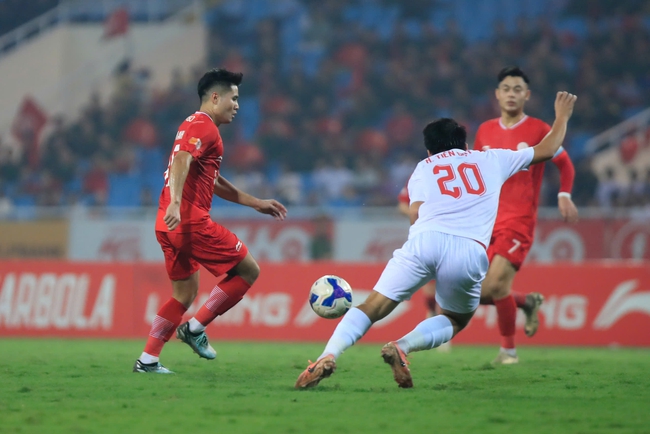 Viettel bị Hà Tĩnh cầm hòa 1-1 ở vòng 7 V-League. Ảnh: Hoàng Linh