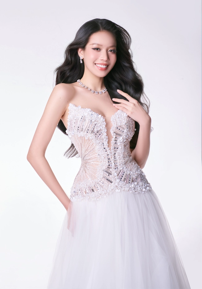 Công bố trang phục đêm chung kết Miss International của Hoa hậu Thanh Thuỷ - Ảnh 1.