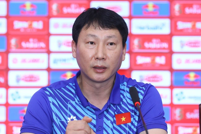 Tin nóng thể thao tối 31/10: HLV Kim Sang Sik xác định mục tiêu của ĐT Việt Nam ở AFF Cup 2024 - Ảnh 1.