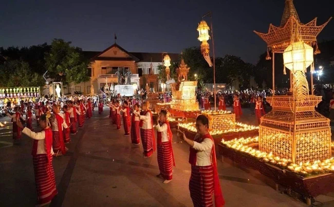 Phố cổ Chiang Mai (Thái Lan) tôn vinh truyền thống văn hóa từ các lễ hội ánh sáng - Ảnh 5.