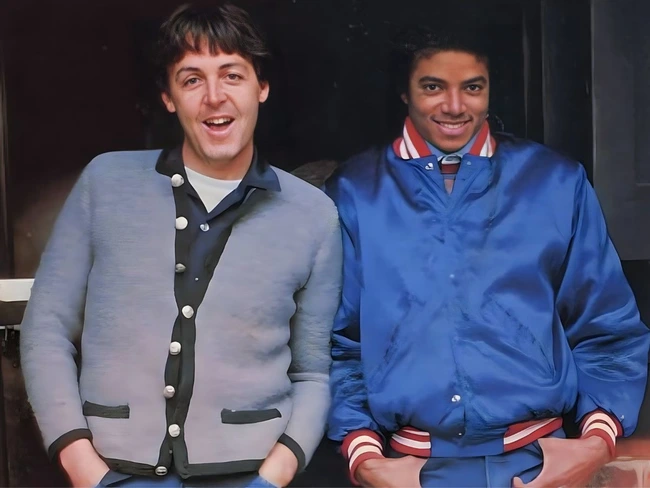 Ca khúc "Say Say Say": McCartney và M. Jackson - Từng ăn ý đến vậy! - Ảnh 4.