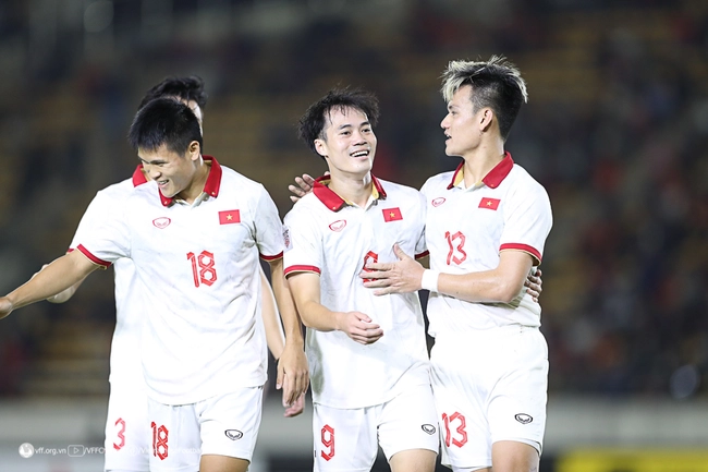 6 cầu thủ khác nhau ghi bàn, ĐT Việt Nam thắng Lào 6-0 để khởi đầu hoàn hảo tại AFF Cup - Ảnh 1.