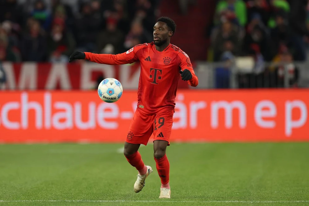 chuyển nhượng Alphonso Davies