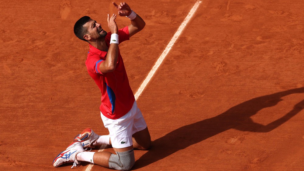 Djokovic "cô đơn" trong thế giới quần vợt (báo tết) - Ảnh 1.