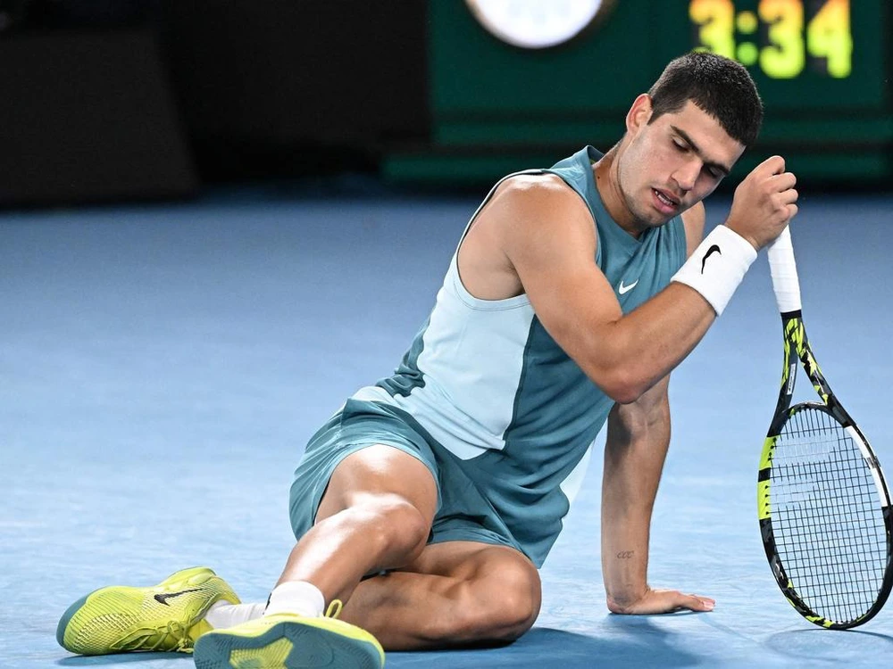 Ngược dòng trước Alcaraz, Djokovic một lần nữa chứng tỏ là 'bậc thầy' tâm lý và mưu mẹo - Ảnh 2.